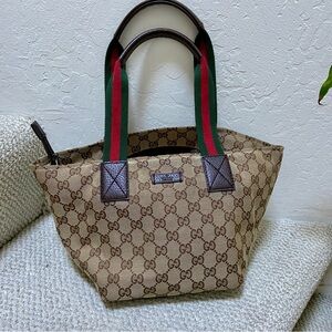 Gucci Sherry GG Canvas Handbag